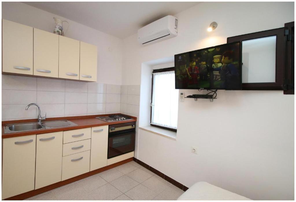 Apartment Karmela Primosten Exterior photo